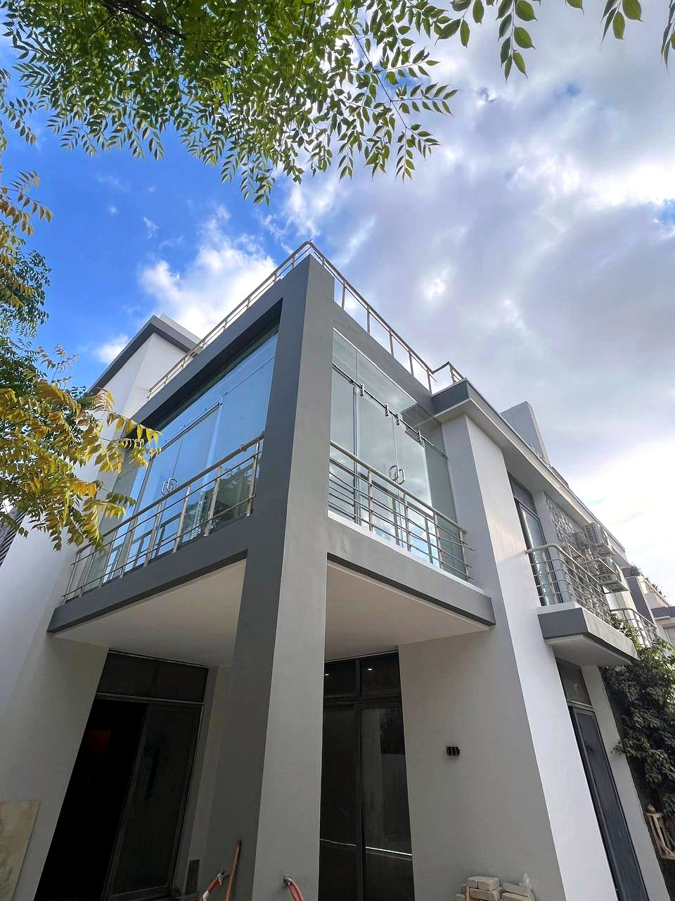Façade d'immeuble résidentiel au Caire